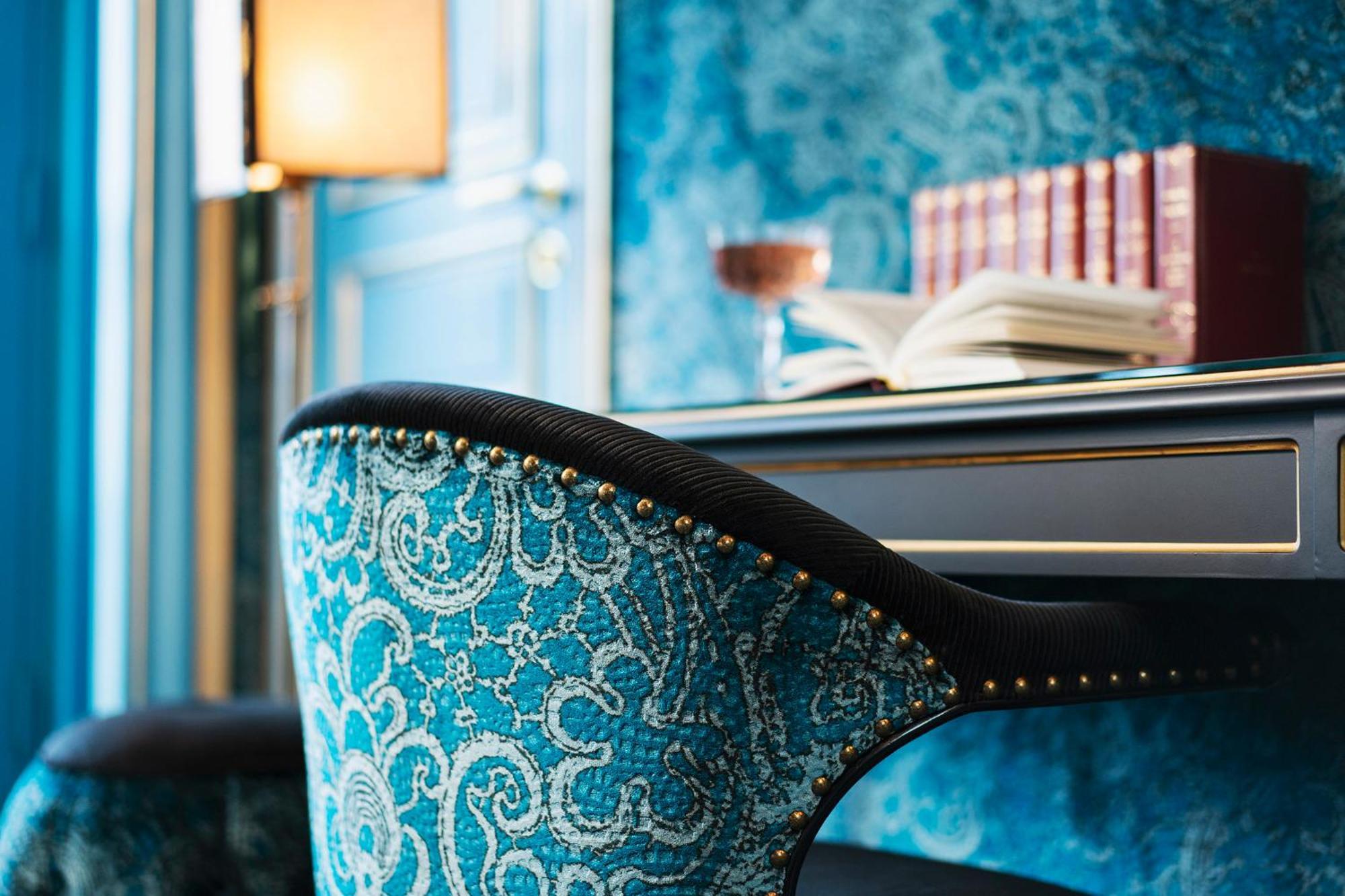 Maison Proust, & La Hotel Parijs